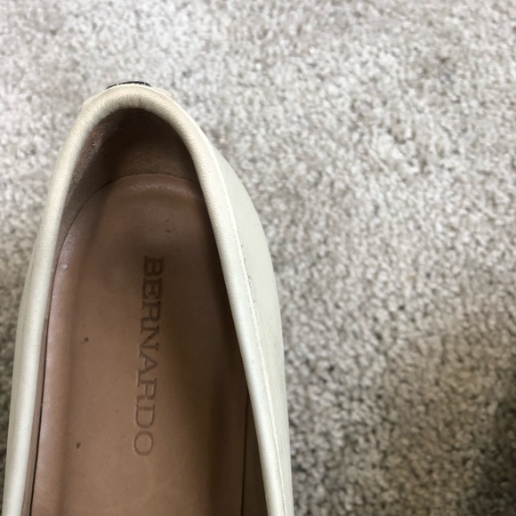 Bernardo  Chandler Loafers - Picture 5 of 7